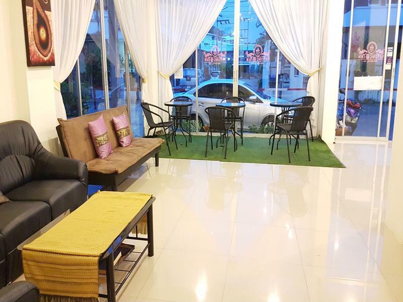 Hotel At 3*