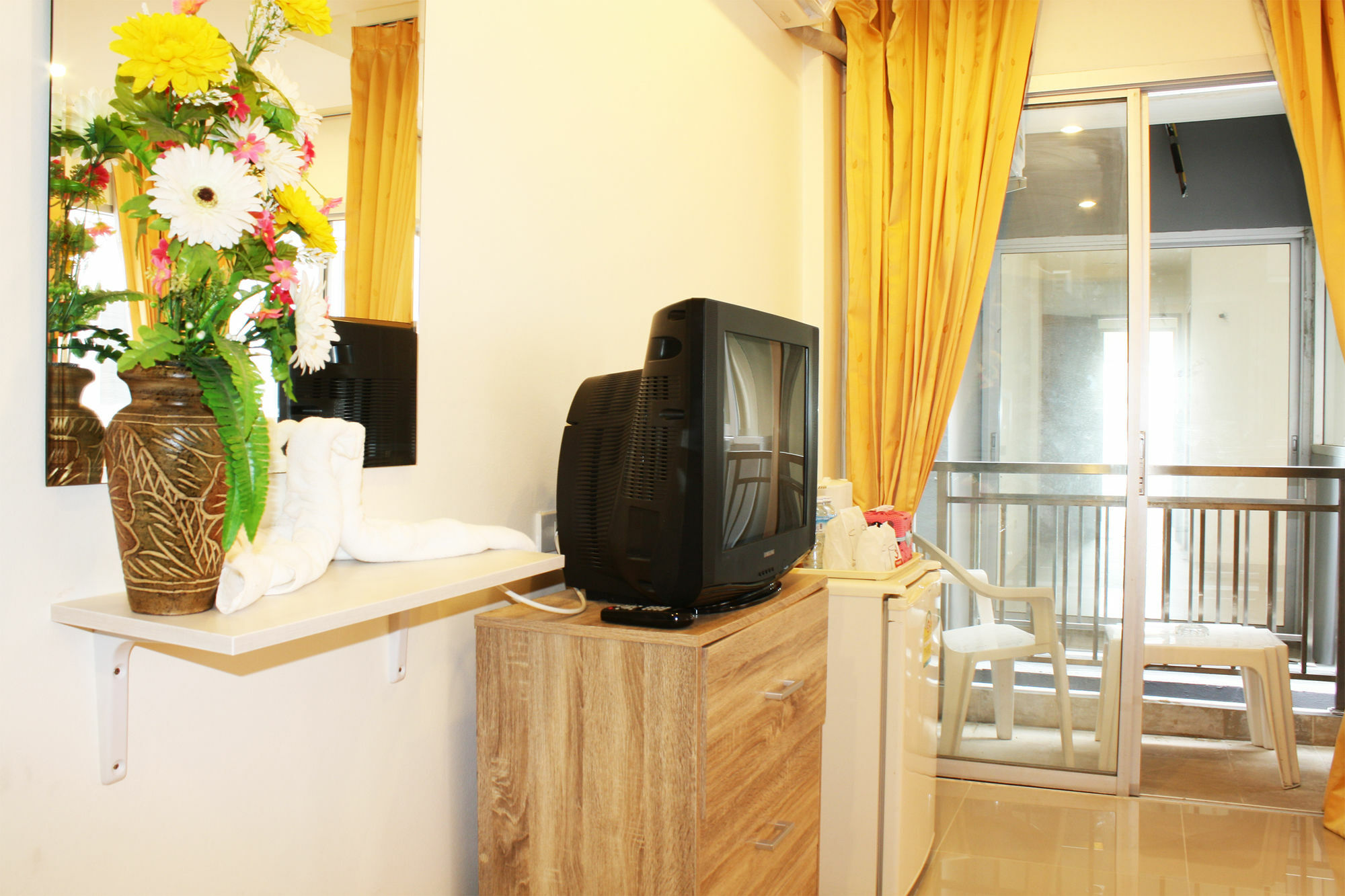 Hotel At